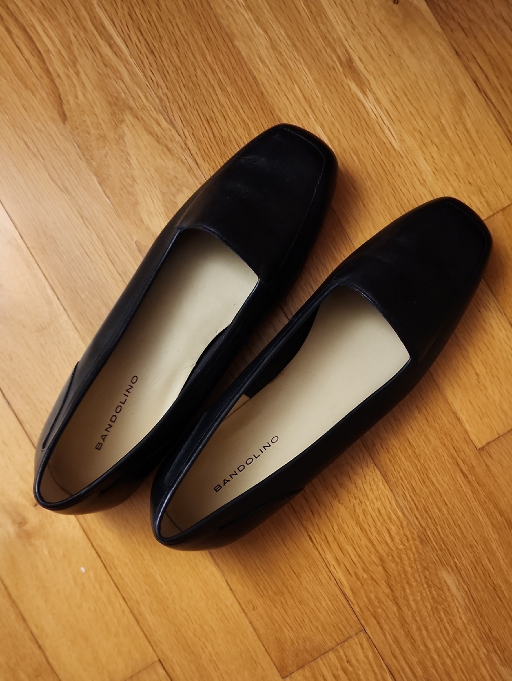Bandolino Black Leather Square Toe Slip-Ons Loafers